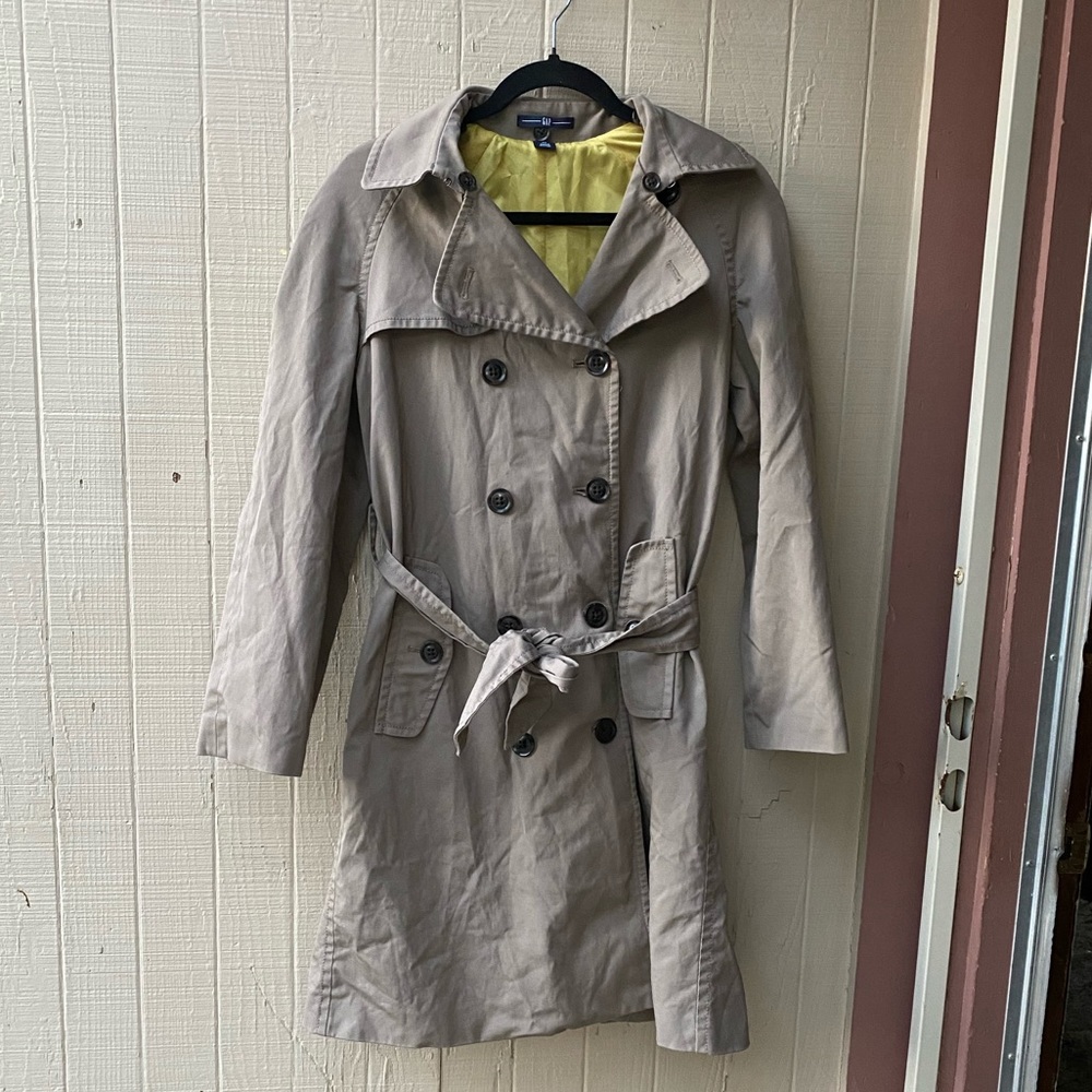 GAP trench coat